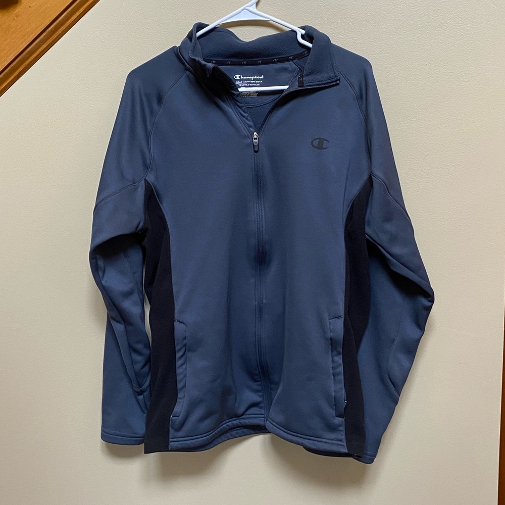 Men’s Champion zip up size M